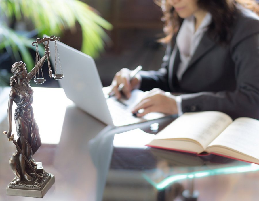 Verpflichtende Nutzerkonten im E-Commerce: DSGVO auf dem Prüfstand